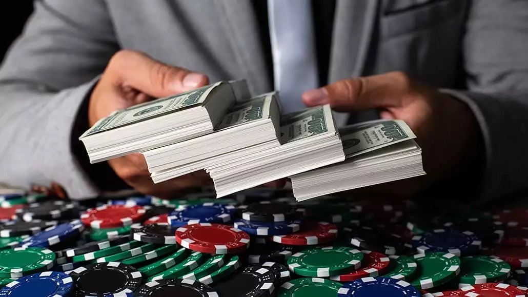 Are cheaper slots better for bankroll?